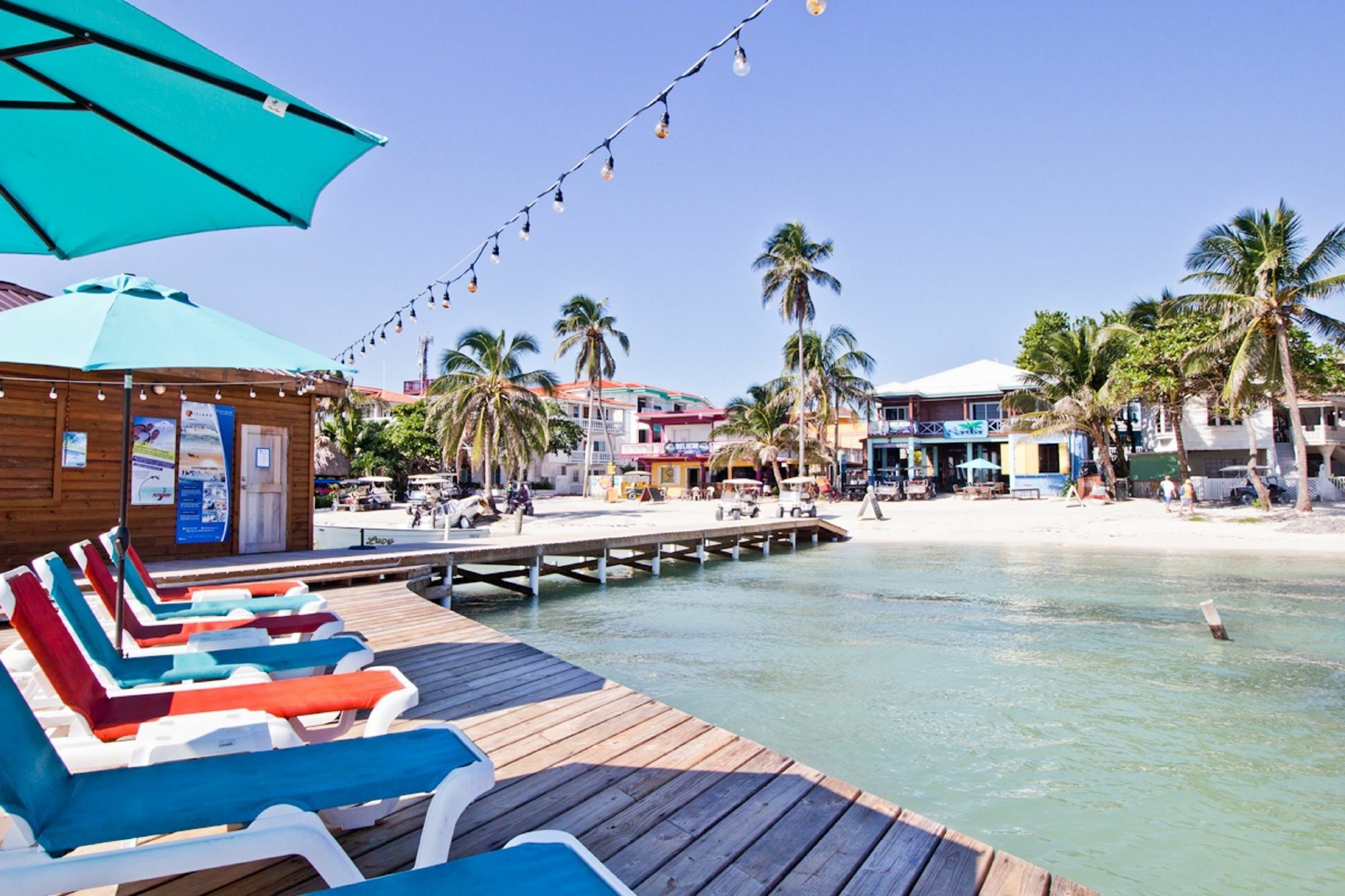 Sandbar Beachfront Hostel & Restaurant San Pedro  Exterior photo